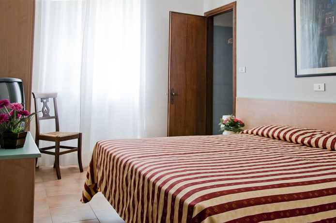 Imagen de la habitación del Hotel Rondò. Foto 11