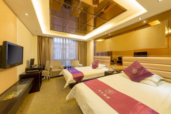 Imagen de la habitación del Hotel Rong Le Business. Foto 8
