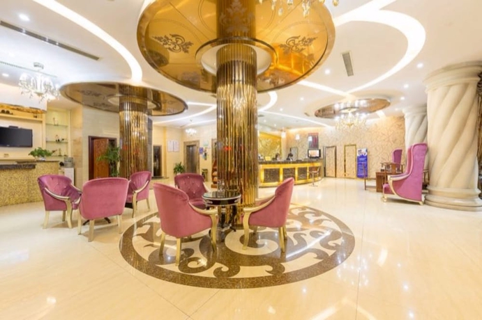 Imagen de los interiores del Hotel Rong Le Business. Foto 18