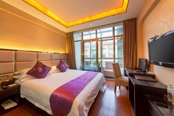 Imagen de la habitación del Hotel Rong Le Business. Foto 15