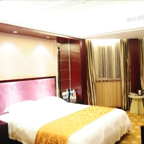 Imagen de la habitación del Hotel Ronghe Holiday Hotel. Foto 4