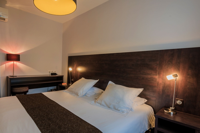 Imagen de la habitación del Hotel Ronsard. Foto 6