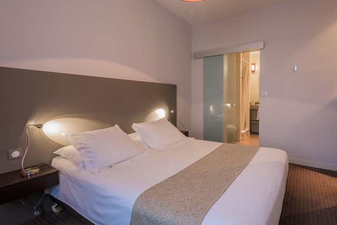 Imagen de la habitación del Hotel Ronsard. Foto 11