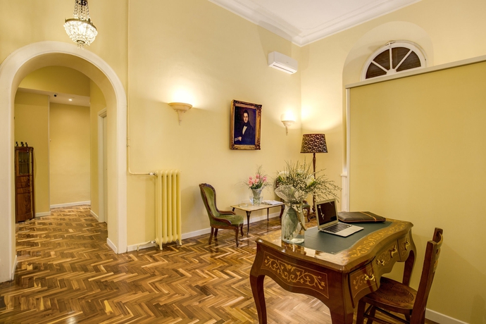 Imagen de los interiores del Hotel Roof Garden Pantheon. Foto 14