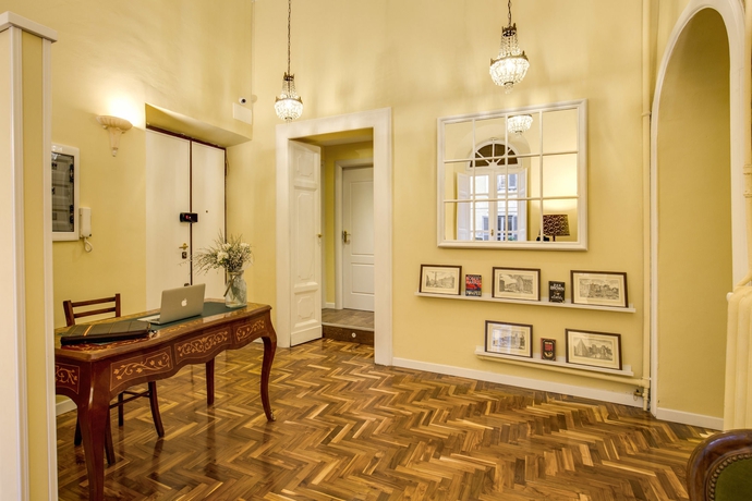 Imagen de los interiores del Hotel Roof Garden Pantheon. Foto 15