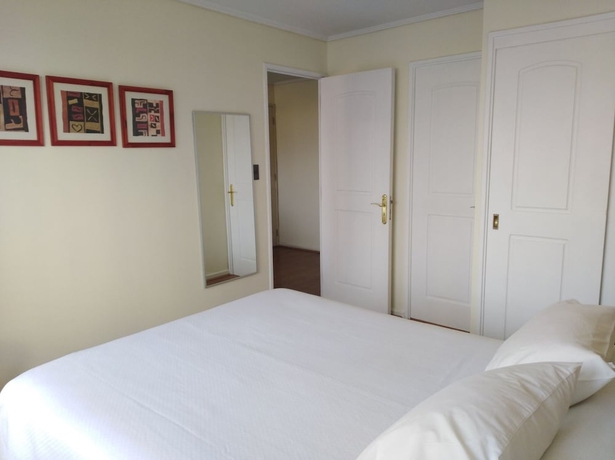 Imagen de la habitación del Hotel Room Apart Escuela Militar. Foto 4