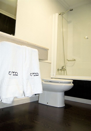 Imagen de la habitación del Hotel Room. Foto 2