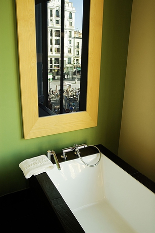 Imagen de la habitación del Hotel Room Mate Alicia. Foto 9