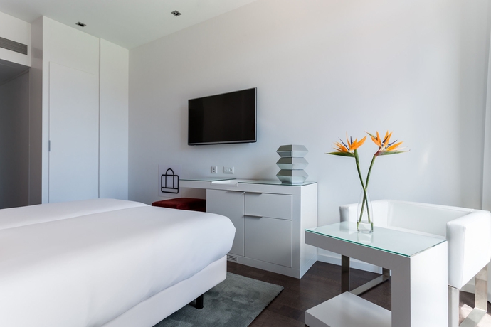 Imagen de la habitación del Hotel Room Mate Carla. Foto 5