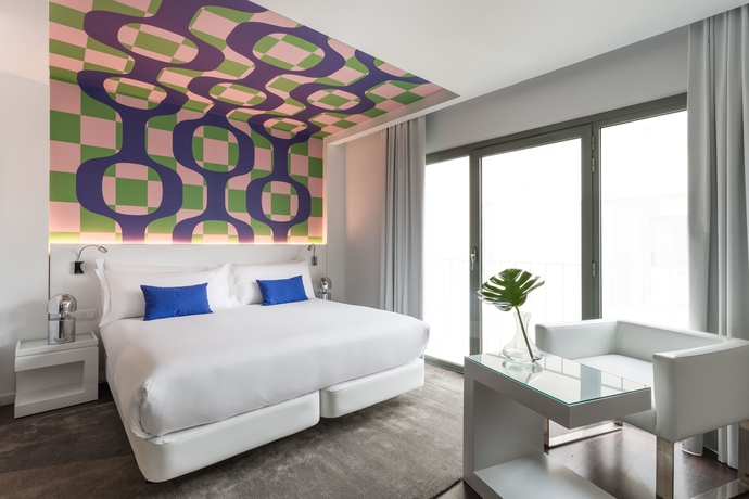 Imagen de la habitación del Hotel Room Mate Carla. Foto 9