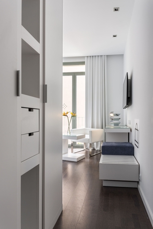 Imagen de la habitación del Hotel Room Mate Carla. Foto 10