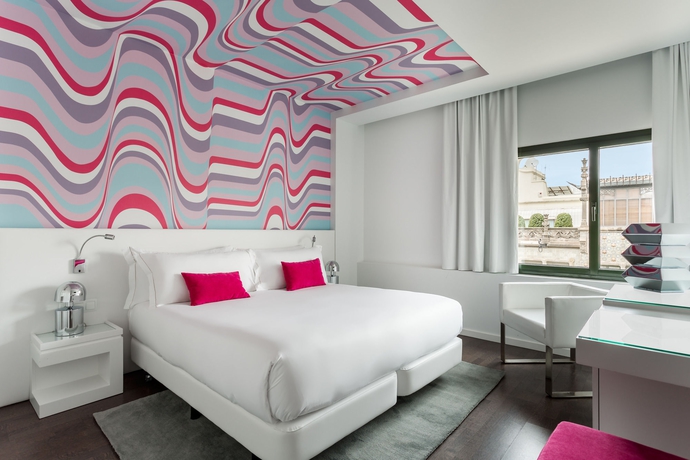 Imagen de la habitación del Hotel Room Mate Carla. Foto 14