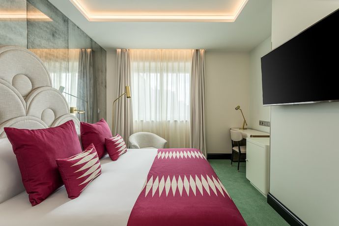 Imagen de la habitación del Hotel Room Mate Gran Filippo. Foto 3