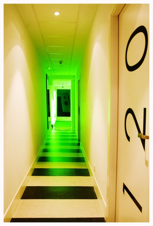 Imagen de los interiores del Hotel Room Mate Mario. Foto 11