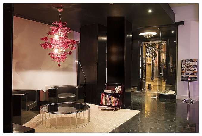 Imagen de los interiores del Hotel Room Mate Mario. Foto 14