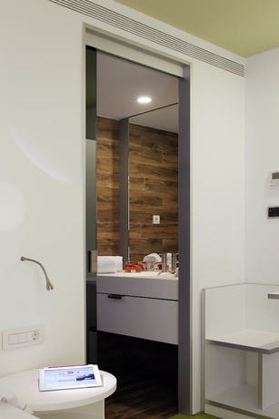 Imagen de la habitación del Hotel Room Mate Pau. Foto 5