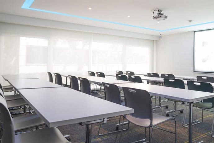 Imagen general del Hotel Room Mate Valentina. Foto 12