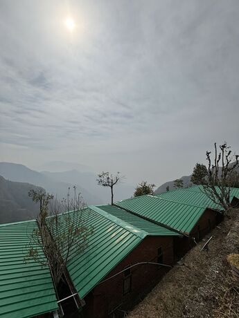 Imagen general del Hotel Room On The Roof By Himalayan Eco Lodges. Foto 15