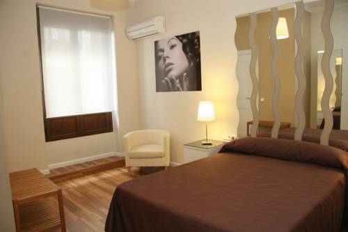 Imagen general del Hotel Room Pride. Foto 3