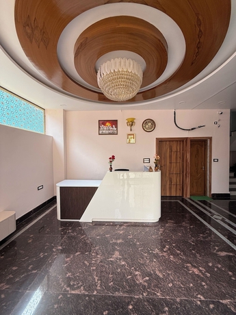 Imagen de los interiores del Hotel Room Racers. Foto 10