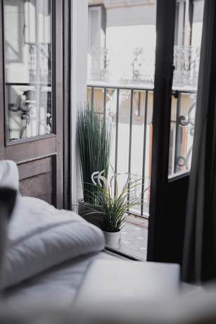 Imagen de la habitación del Hotel Room Select Tetuán. Foto 5