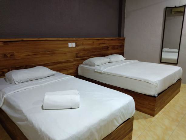 Imagen de la habitación del Hotel Room V @ Jalan Sultanah Near Bus Stop Batu Pahat. Foto 5