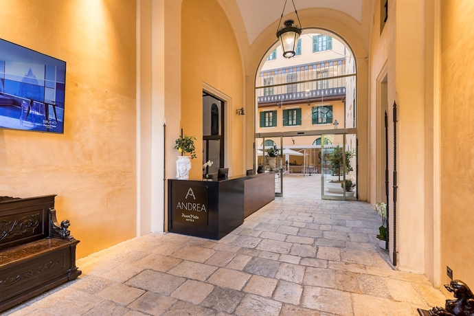 Imagen de los interiores del Hotel Room of Andrea. Foto 19