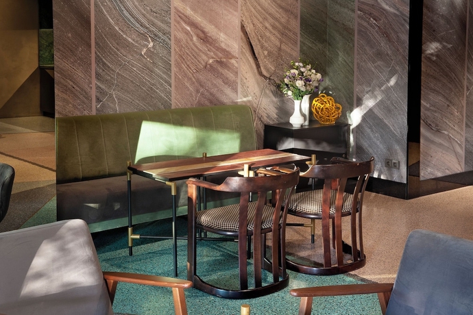 Imagen de los interiores del Hotel Room12. Foto 13