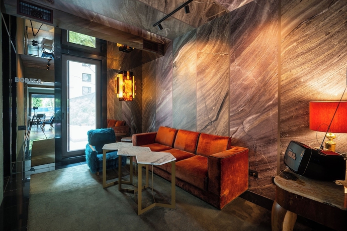 Imagen de los interiores del Hotel Room12. Foto 15