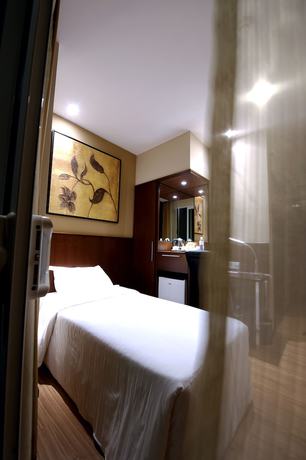 Imagen de la habitación del Hotel RoomZ. Foto 16