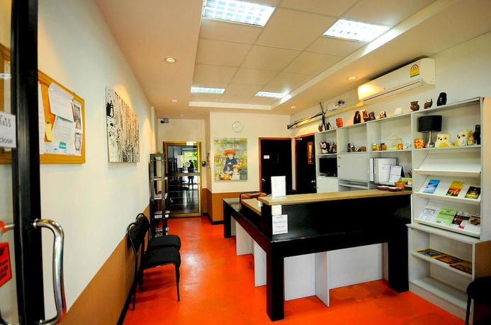 Imagen de los interiores del Hotel Room@doze, Nonthaburi. Foto 6