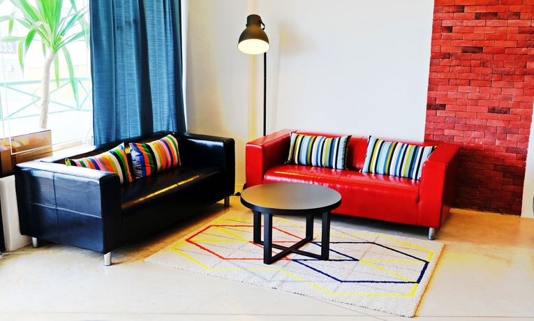 Imagen de los interiores del Hotel Roomies Suites. Foto 11
