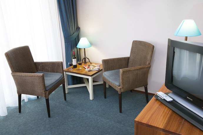 Imagen de la habitación del Hotel Roompot Beachhotel Cape Helius. Foto 4