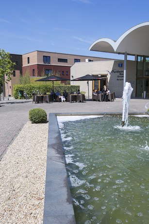 Imagen de la piscina del Hotel Roompot Parkhotel Bad Arcen. Foto 19