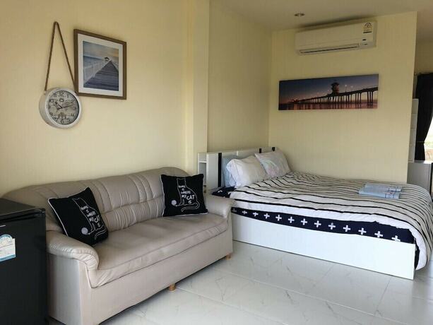 Imagen general del Hotel Roomquest One Bangsaray. Foto 16