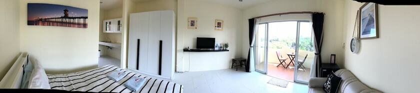 Imagen de la habitación del Hotel Roomquest One Bangsaray. Foto 21
