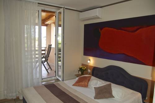Imagen general del Hotel Rooms And Apartments Lisjak. Foto 1