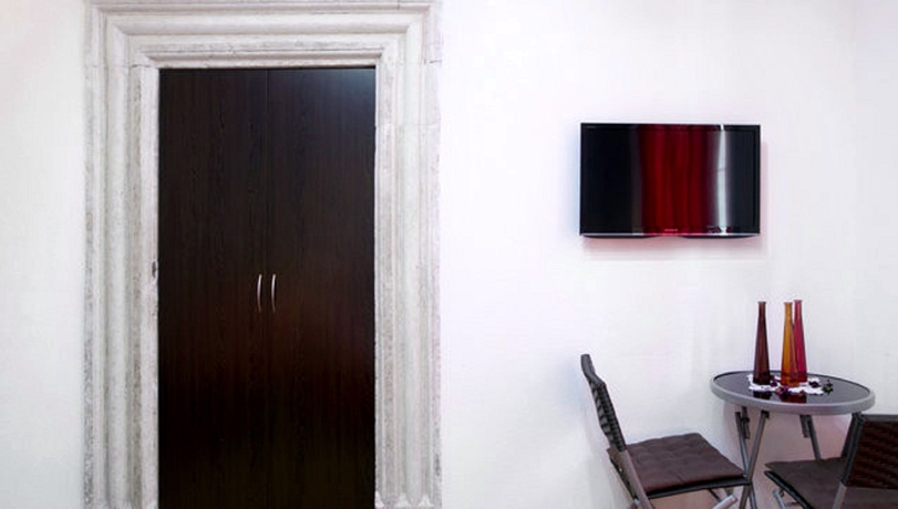 Imagen de la habitación del Hotel Rooms Eden Old Town. Foto 14