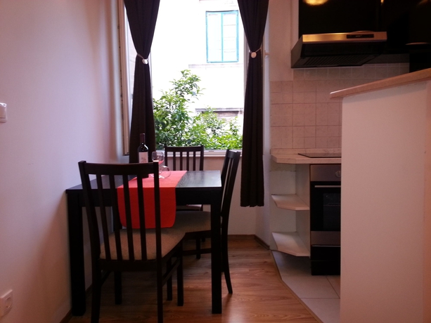 Imagen de la habitación del Hotel Rooms Eden Old Town. Foto 16