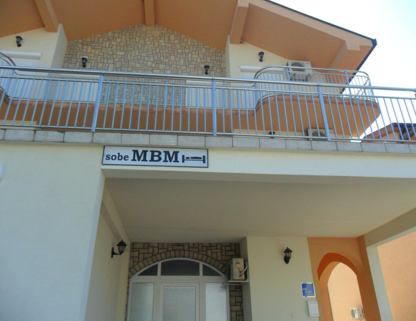 Imagen general del Hotel Rooms Mbm. Foto 2