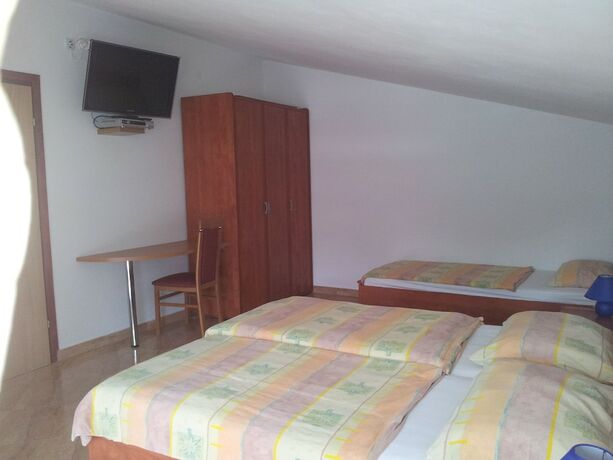 Imagen general del Hotel Rooms Nadia. Foto 7