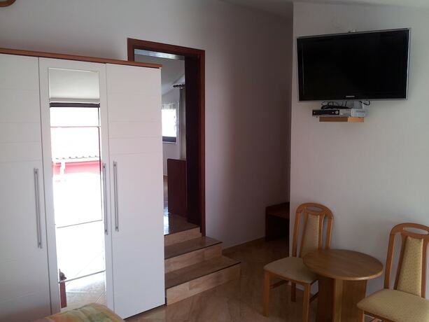 Imagen general del Hotel Rooms Nadia. Foto 11