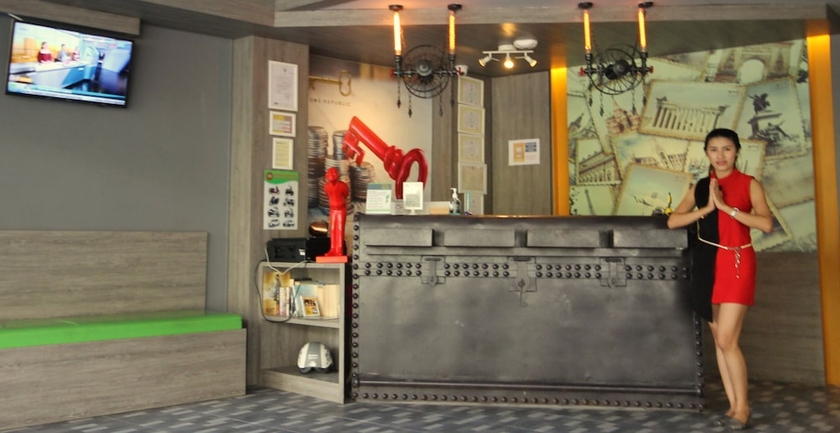 Imagen de los interiores del Hotel Rooms Republic. Foto 18