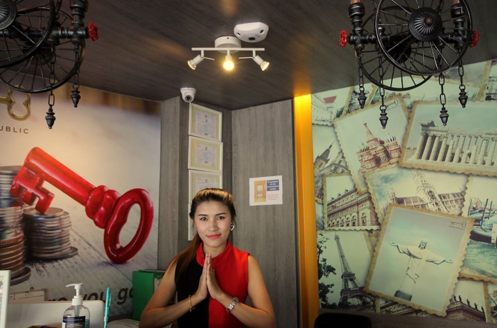 Imagen de los interiores del Hotel Rooms Republic. Foto 19