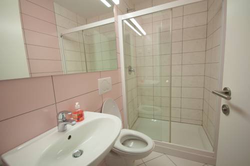 Imagen de la habitación del Hotel Rooms Sincere 1830. Foto 16