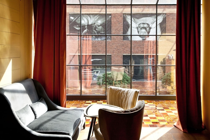 Imagen de los interiores del Hotel Rooms Tbilisi. Foto 17