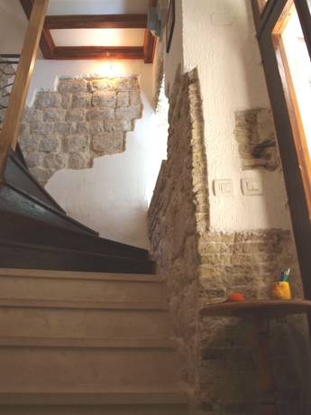 Imagen de los interiores del Hotel Rooms Vicelic Guest House. Foto 15