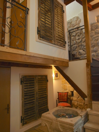 Imagen de los interiores del Hotel Rooms Vicelic Guest House. Foto 16