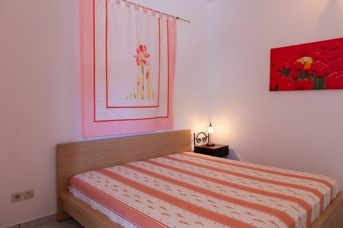 Imagen general del Hotel Rooms and Apartments Archontou. Foto 5