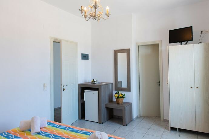 Imagen de la habitación del Hotel Rooms and Apartments Archontou. Foto 15
